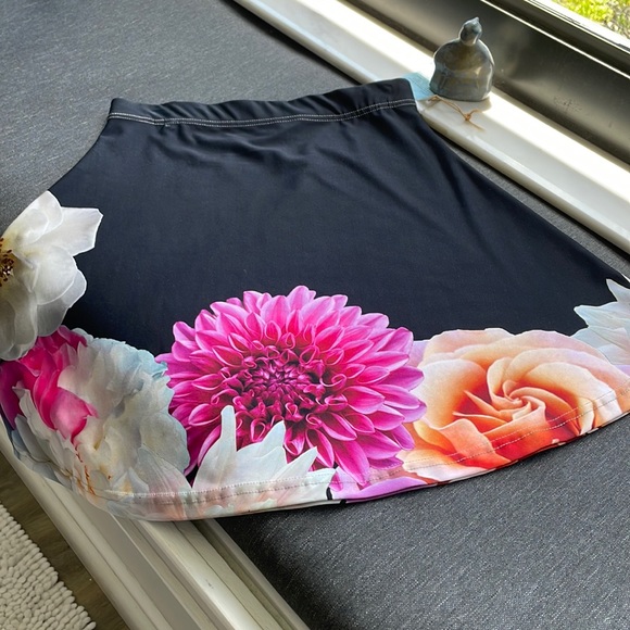 SOLD—Art of Where A-line skirt M - Picture 1 of 7